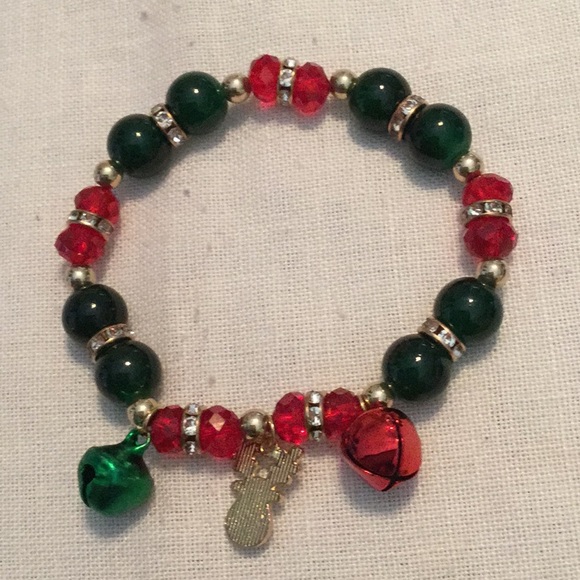 🎄NWT Holiday Reindeer Gorgeous Rhinestone Elastic Bracelet Closet Must Have 🎄 - Picture 5 of 8